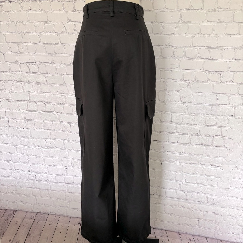 HUNTER & BROWN Black Wide Leg High Rise Pleated Cargo Pants--NWT--L - Picture 6 of 15